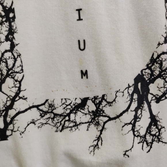 Softest graphic white Tee - Picture 8 of 9